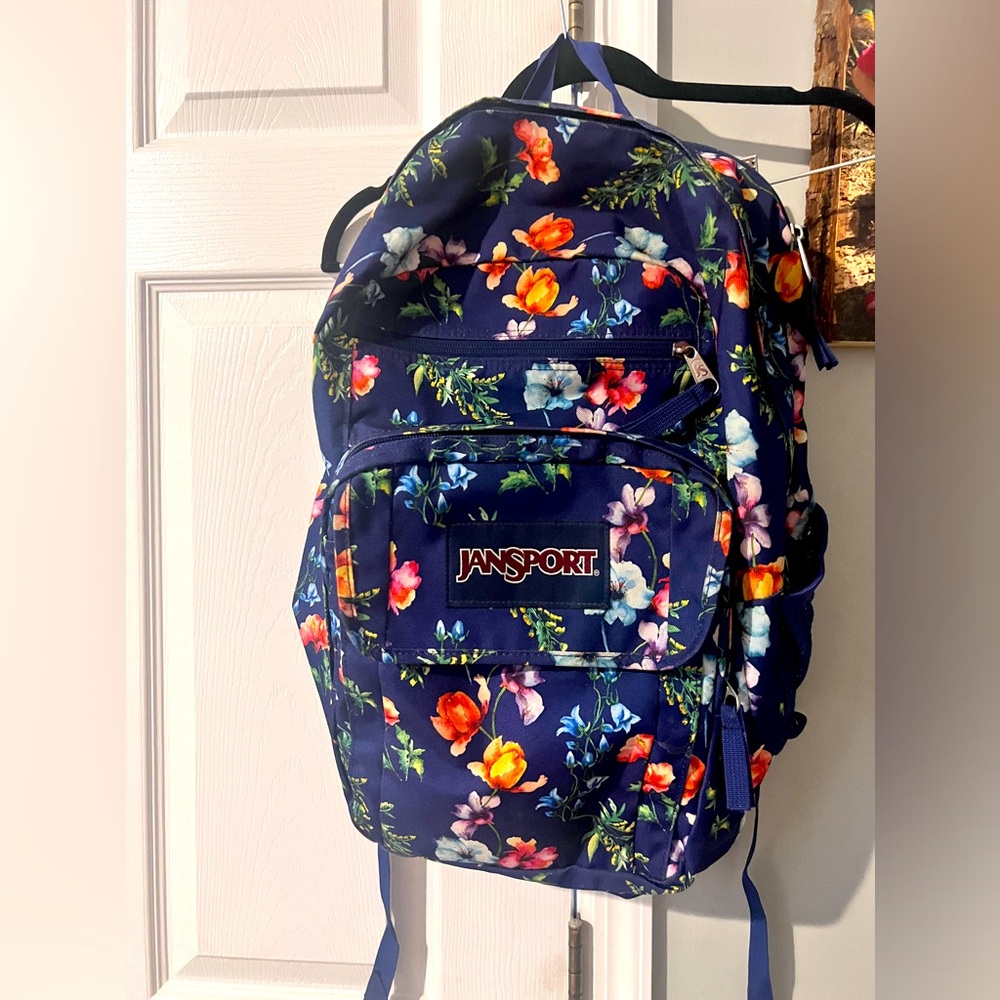 ** Beautiful like NEW Blue Floral Digital Student Backpack by Jansport **